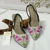 Embroidered low-heeled high-heeled shoes